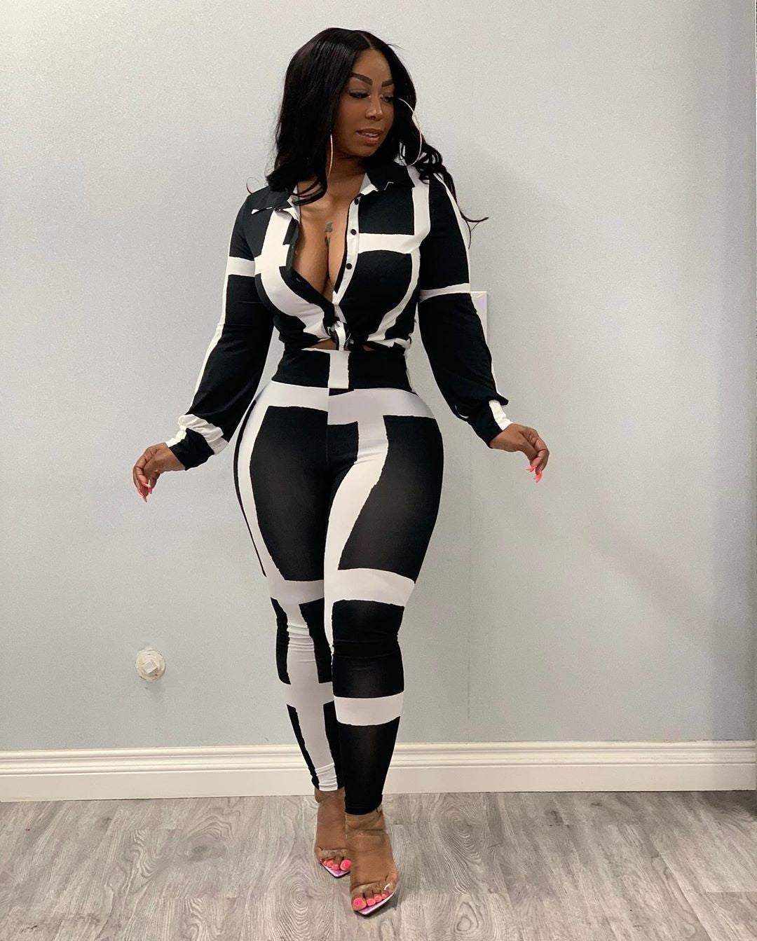 Women's striped clothes suit
